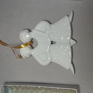 Haviland Noel 1974 Christmas Carolers Ornament